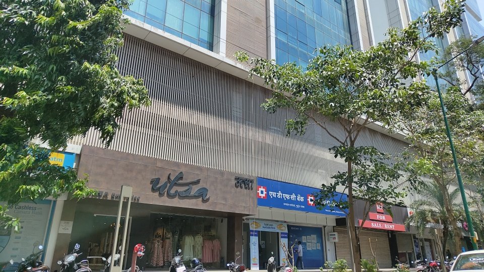 67af57qa_optOrig Runwal R Square