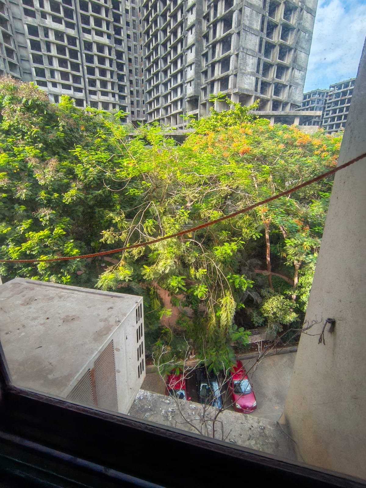 SAGAR GARDEN LBS MARG MULUND WEST