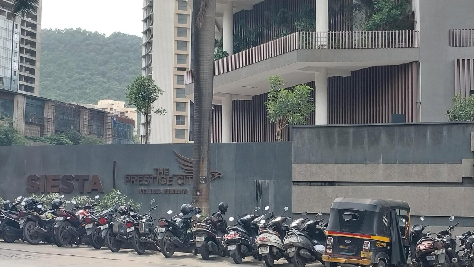 lgbqslu_1787643335_825850619_optOrig Siesta Luxurious 3 Bhk
